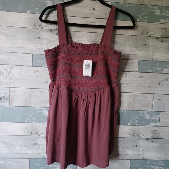 NWT Torrid 0X Smocked Babydoll Tank - Dusty Red - Picture 3 of 4